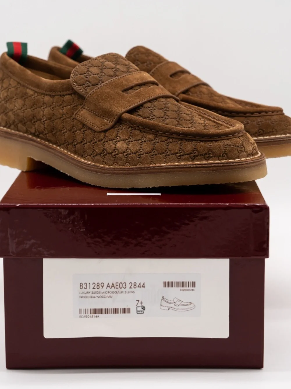 Gucci size labeled